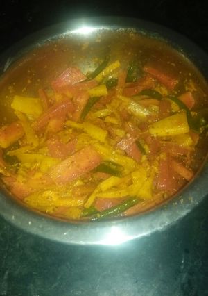 A picture of Veg mix achar.