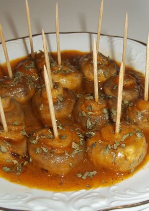 Foto principal de Champiñones pequeños al ajo y romero