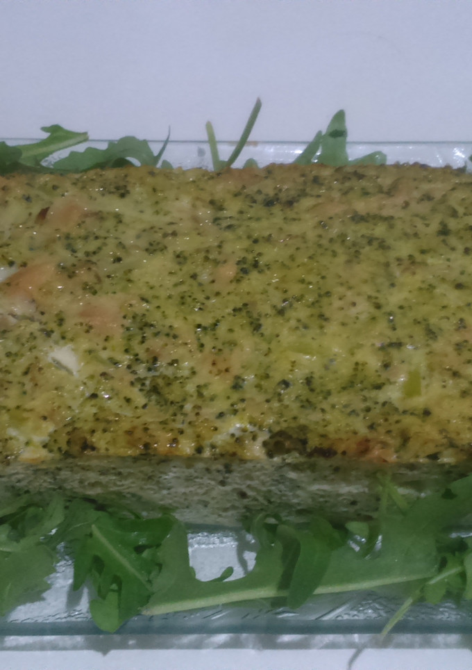 Una foto de Pastel de brócoli y atún
