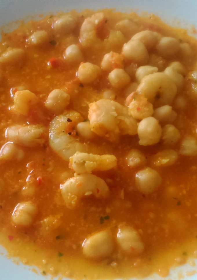 Una foto de Garbanzos con gambas (Olla GM E)
