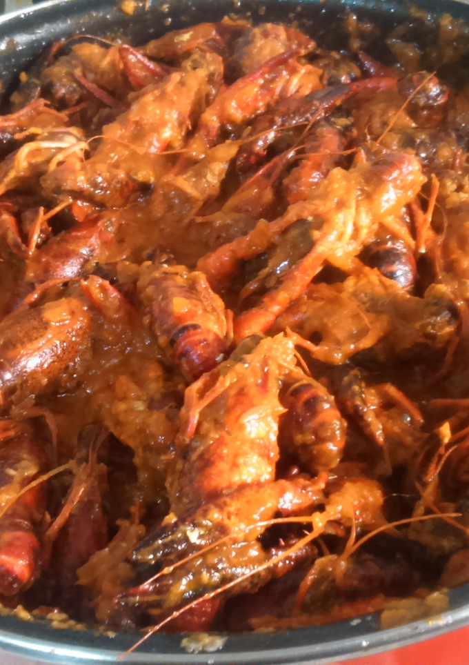 Una foto de Cangrejos de río en salsa