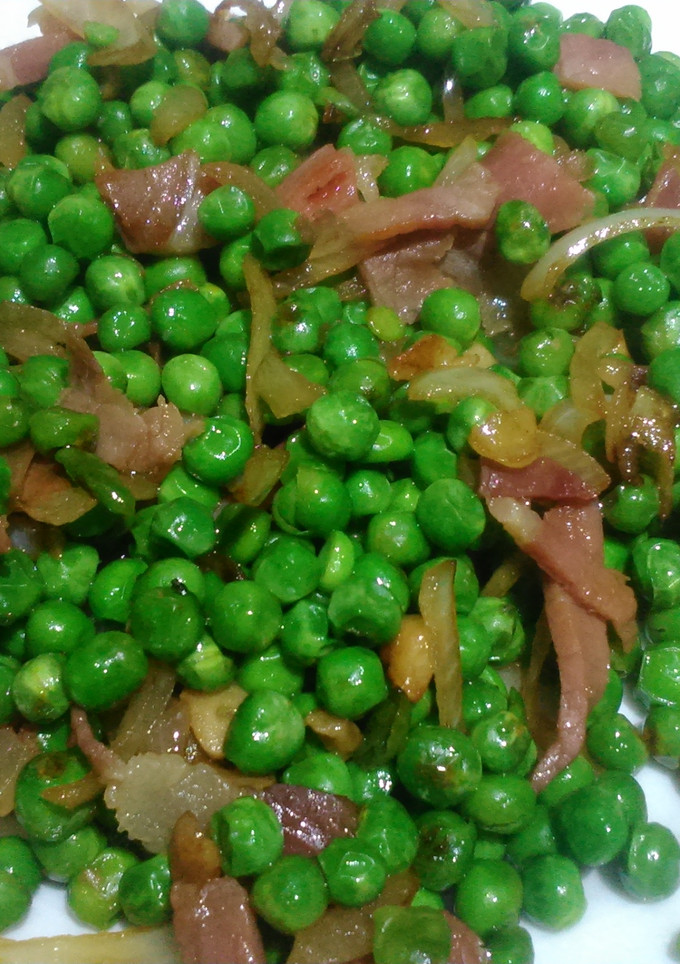 Una foto de Guisantes con jamón