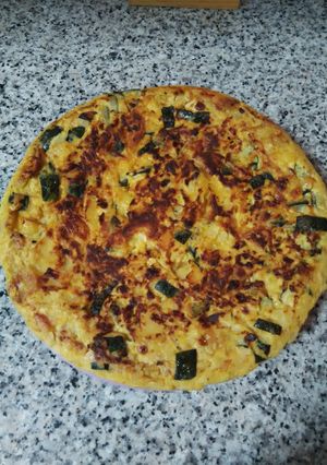 Una foto de Tortilla de patatas y calabacín para tupper