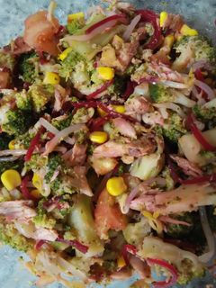 Una foto de Ensalada de brócoli