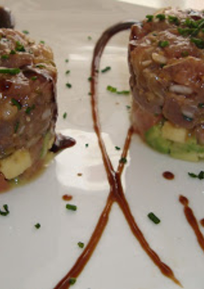 Una foto de Tartar de Atún