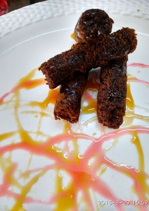 A picture of Chocolate cake cigar.