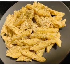 A picture of Chicken Cheese Penne Pasta.