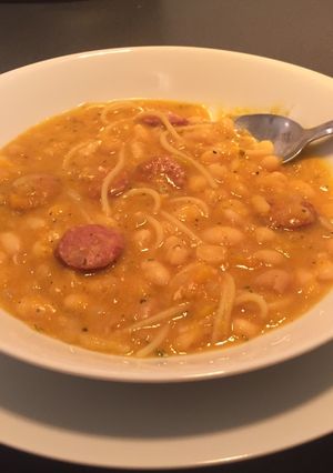Una foto de Porotos con Rienda (olla a presión)