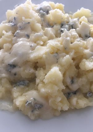 Una foto de Puré de papas con roquefort
