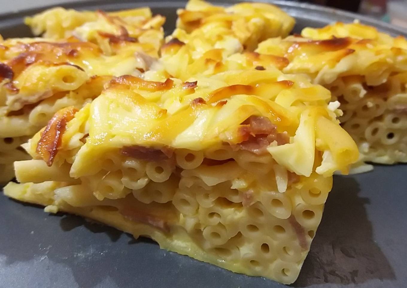 323. Long macaroni schotel