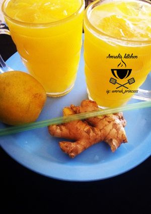 A picture of Orange ginger.