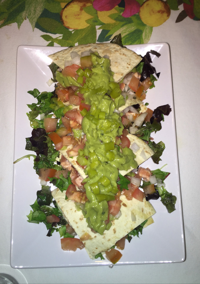 Una foto de Quesadillas de salmón 
