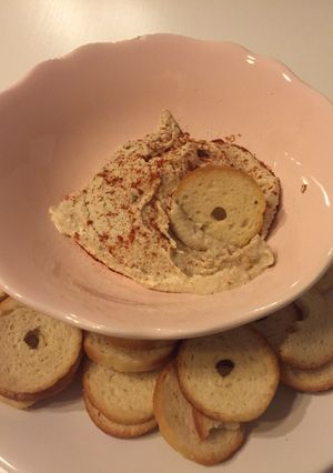 Una foto de Hummus DIP