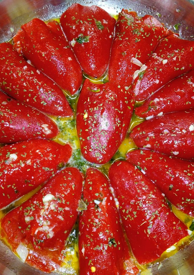 Una foto de Pimientos del piquillo rellenos de merluza