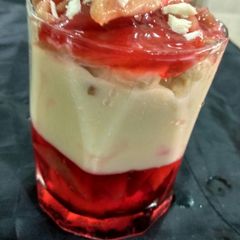 A picture of Jelly Fruit Custard.