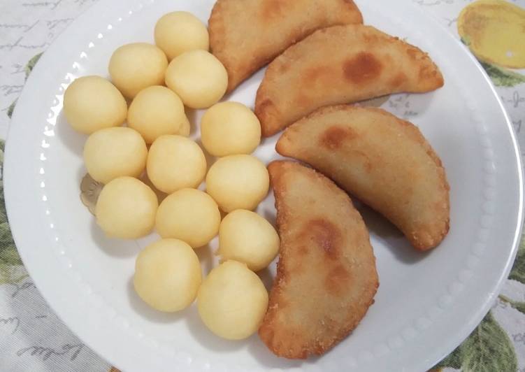 Sofficini e palline con fiocchi di patate