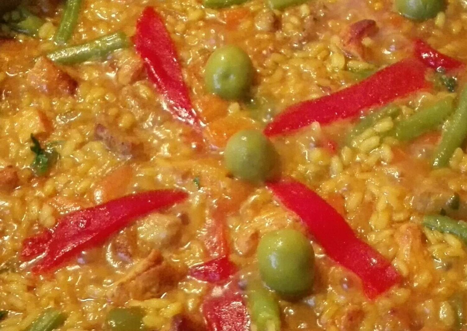 Arroz amarillo con taquitos de cerdo y pollo!! Receta de Conchi Cookpad