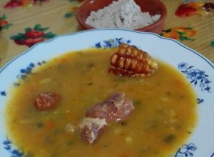 Una foto de Potajito de verdura canario