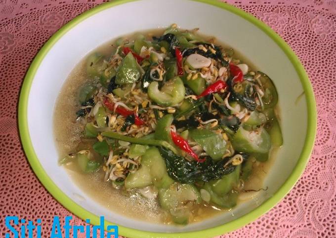 Resep Tumis Oyong Sawi Dan Tauge Oleh Siti Afrida - Cookpad