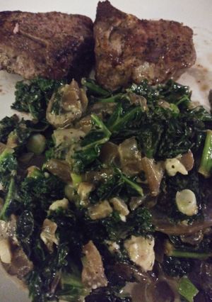 A picture of Feta Creamed Kale with Mushrooms.