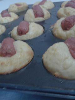 Una foto de Cup cakes salados de salchicha y queso