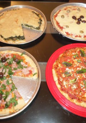 Una foto de PIZZAS VARIOS GUSTOS