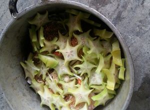 Hình của món Cá kho khế.