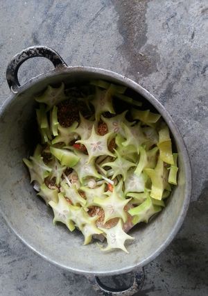 Hình của món Cá kho khế.