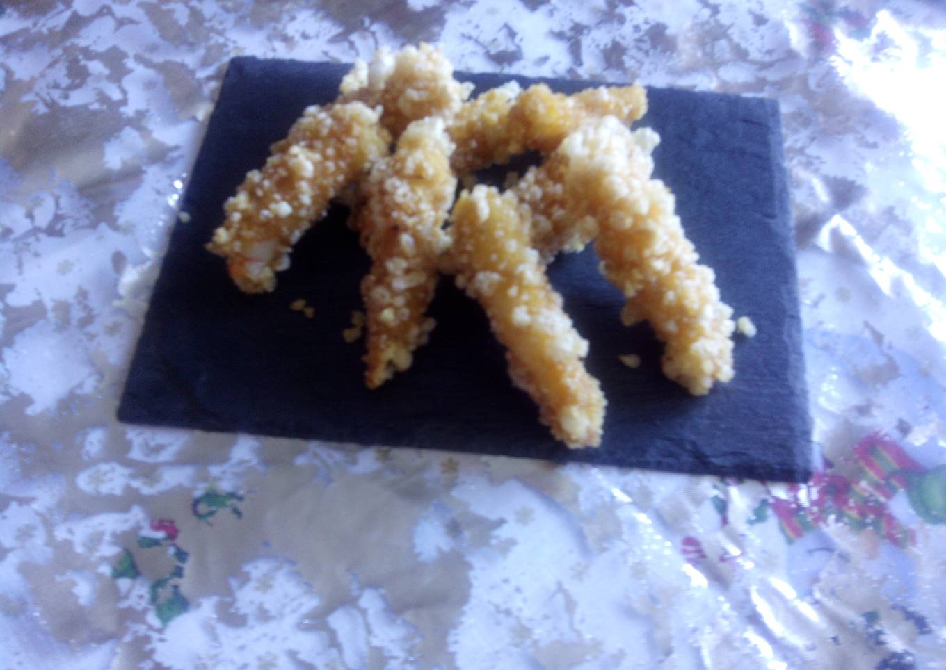 Gambas con crujiente de torrezno de soria