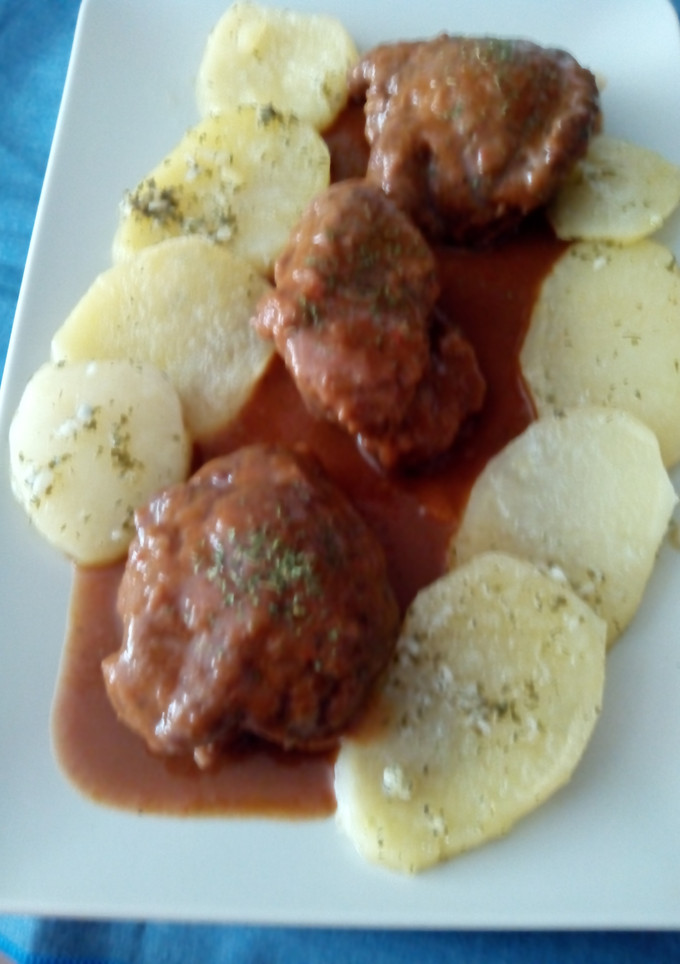Una foto de Carrilleras guisadas en salsa de vino tinto