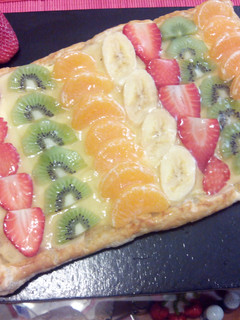 Una foto de Hojaldre de frutas con crema pastelera
