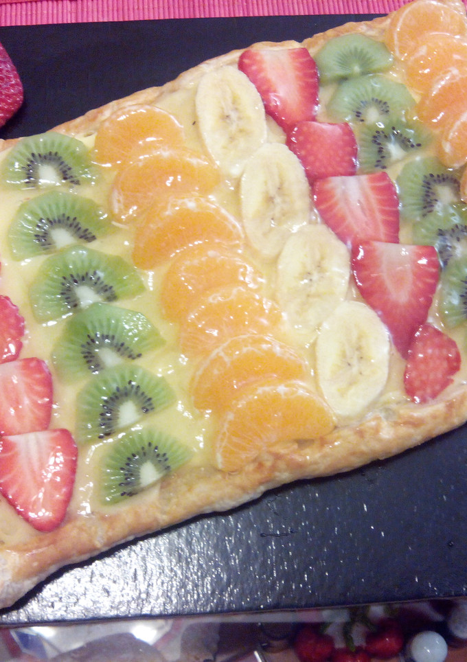 Una foto de Hojaldre de frutas con crema pastelera