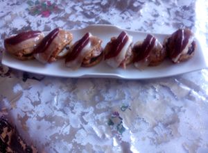 Foto principal de Tostas de foie con mermelada de cebolla y jamón de pato