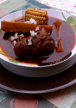 A picture of Mole de Olla.