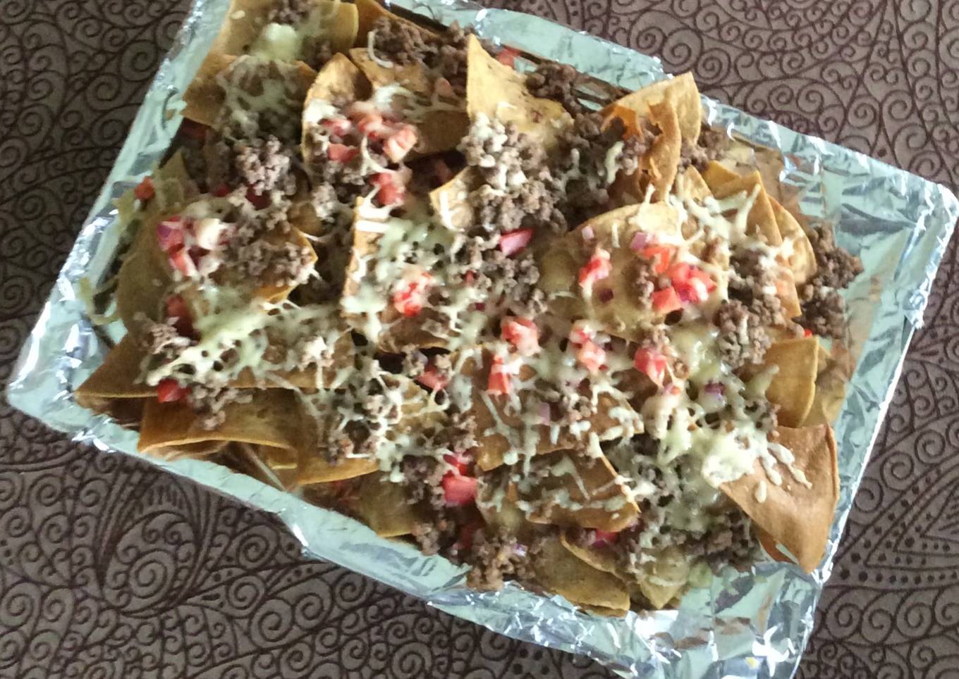 Nachos con carne molida y gratinado crujiente