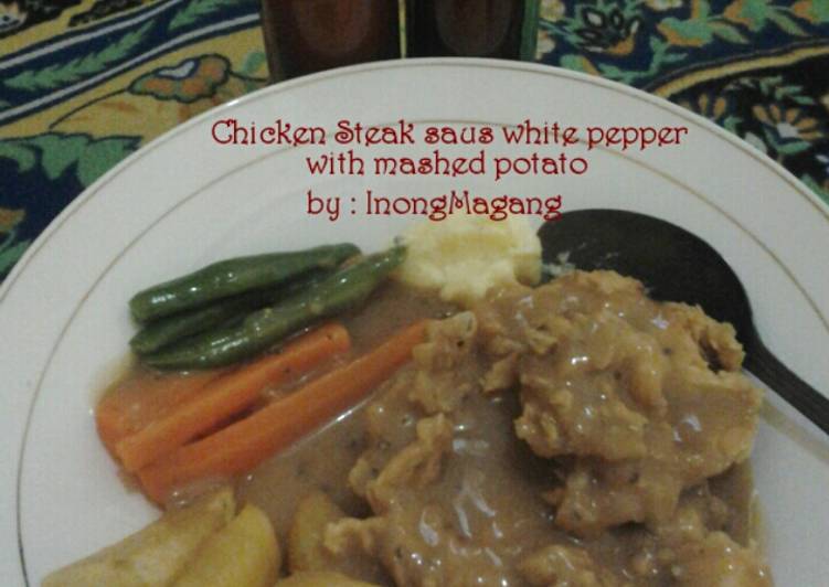 Chicken steak saus white pepper with mashed potato