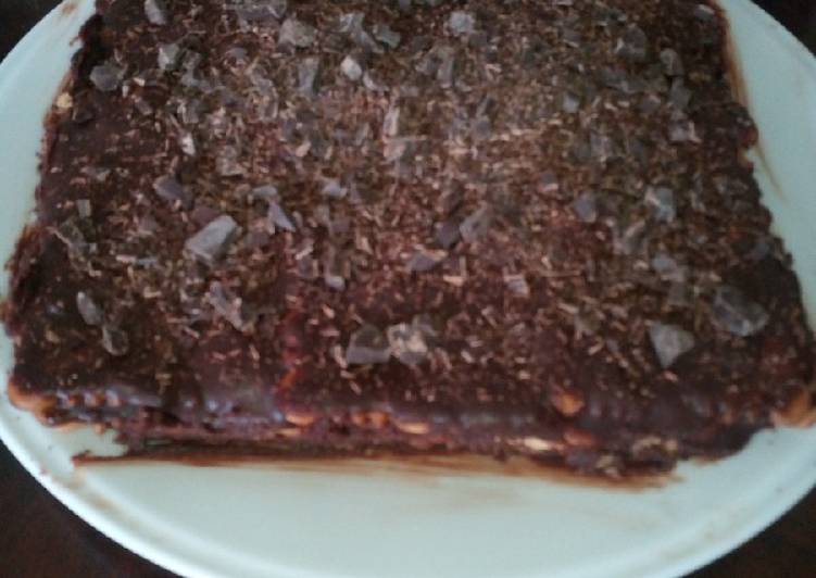 Tarta de galletas y chocolate