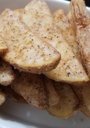 A picture of Potato Wedges.