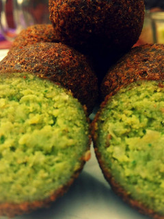 Una foto de Falafel (croquetas de garbanzo)
