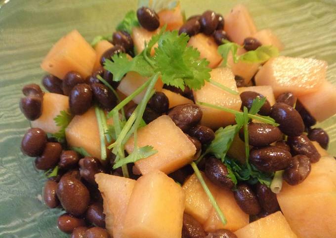 Steps to Make Super Quick Homemade Black Bean and Cantaloupe Salad