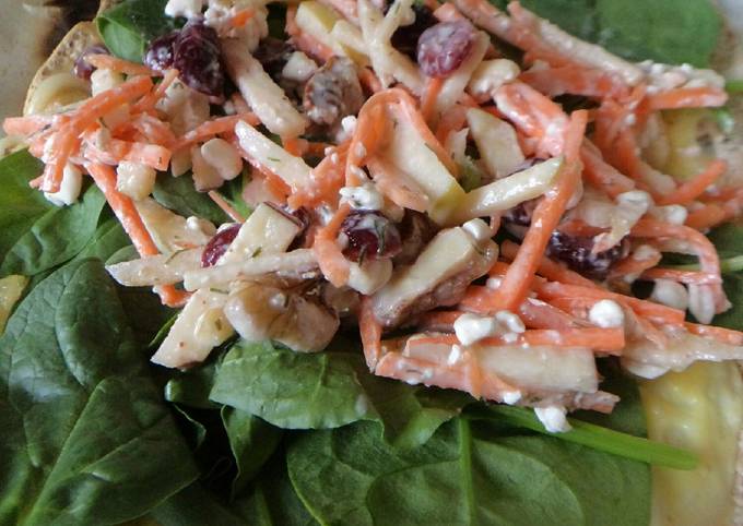 Recipe of Quick Carrot and Apple Salad