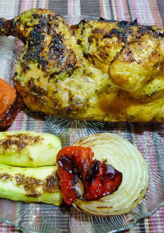 Una foto de Pollo a la brasa