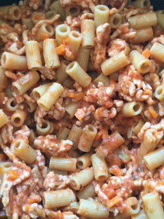 Una foto de Macarrones boloñesa