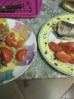 Una foto de Merluza rellena de jamón serrano y espárragos verdes