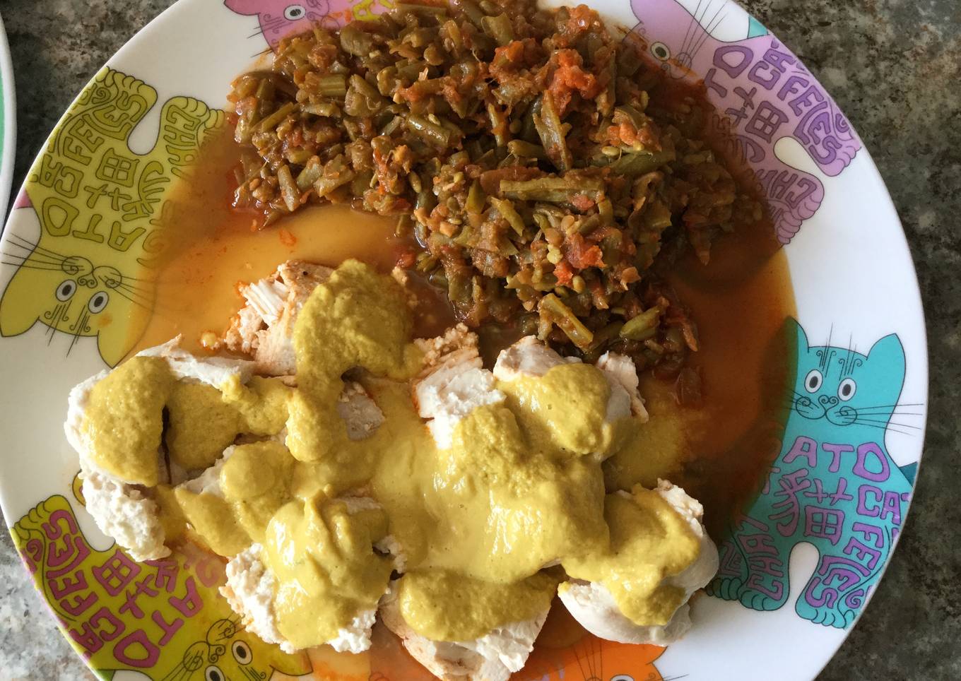  Pollo relleno en salsa suprema con judías verdes con tomate 