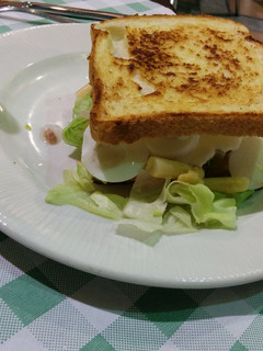 Una foto de Sandwich mixto
