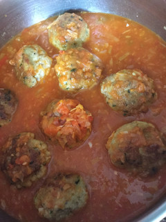 Una foto de Albondigas de merluza y gambas