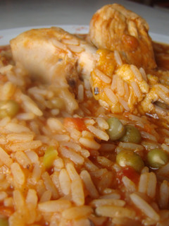 Una foto de Guiso de arroz con pollo