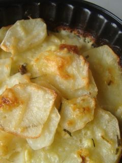 Una foto de Papas Horneadas en Crema de Ciboulette y Mayonesa