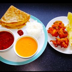 Puranpoli Thali A picture of Puranpoli Thali.